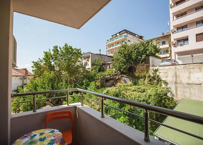 Maria アパート サンダンスキ